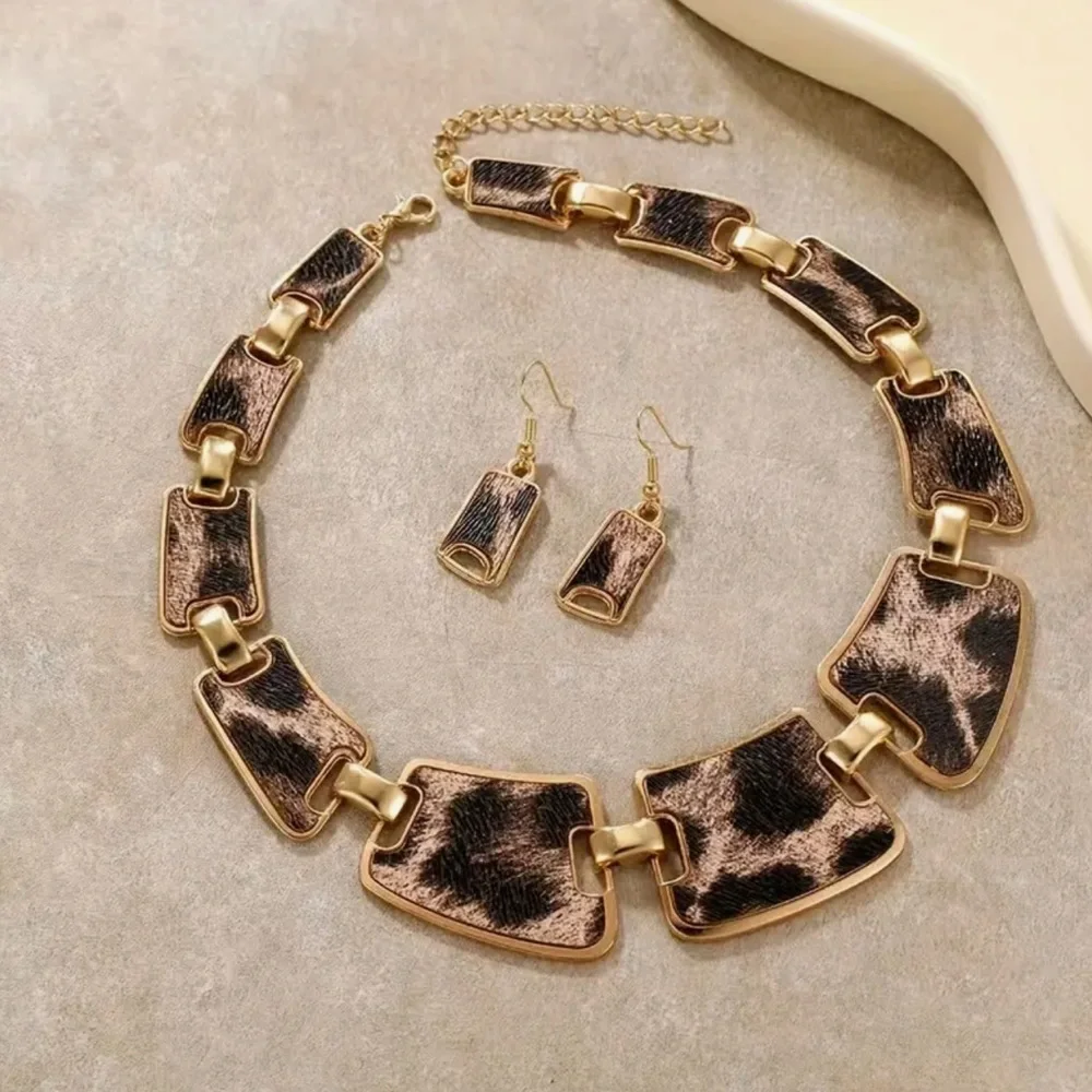 Elegant Leopard Statement Necklace and Earrings